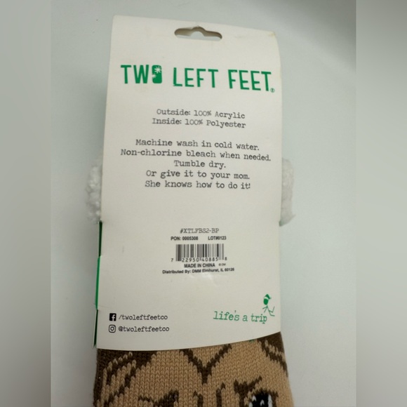 Two Left Feet Bah Humpug Anti-Slip Slipper Socks Cozy Fuzzy Pug NWT Christmas - Picture 6 of 8